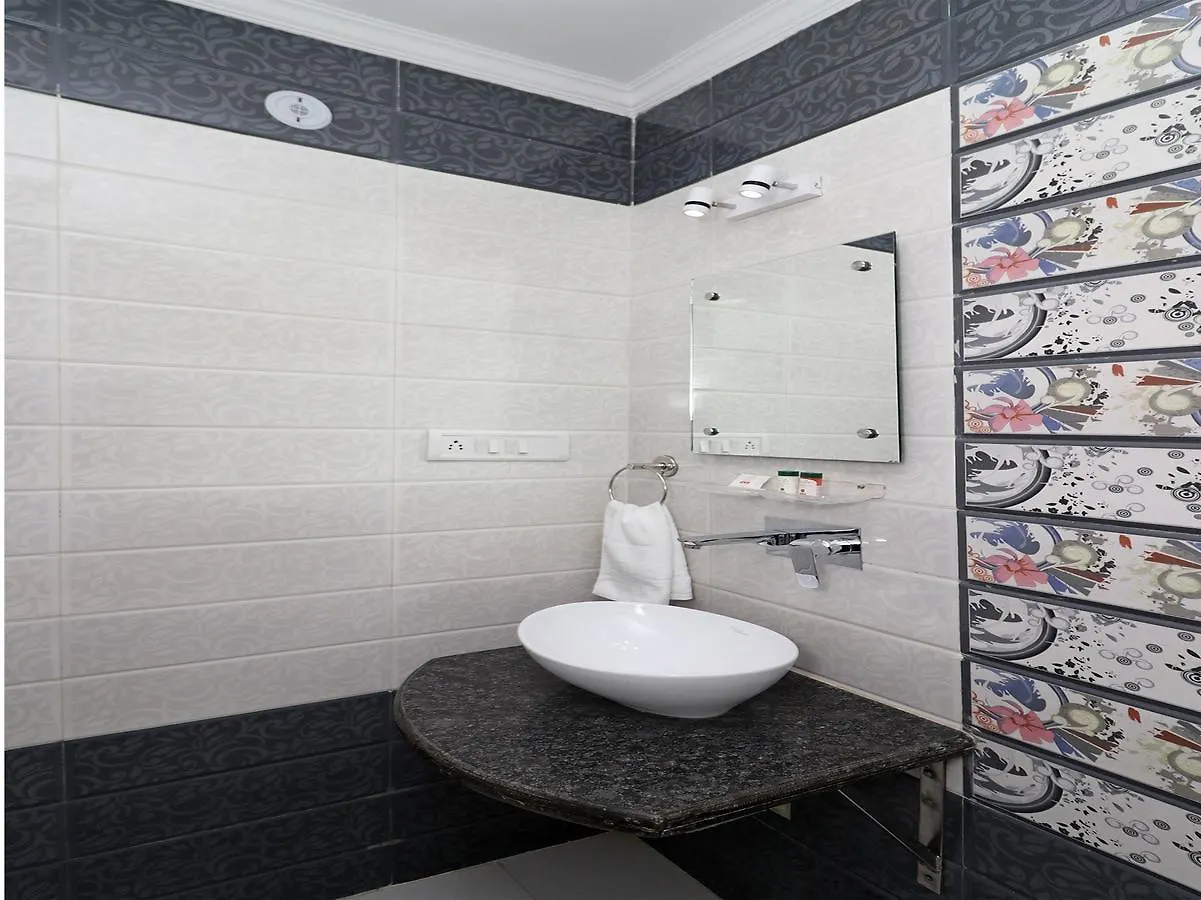 Oyo 11526 Hotel Apollo Agra  Agra (Uttar Pradesh)