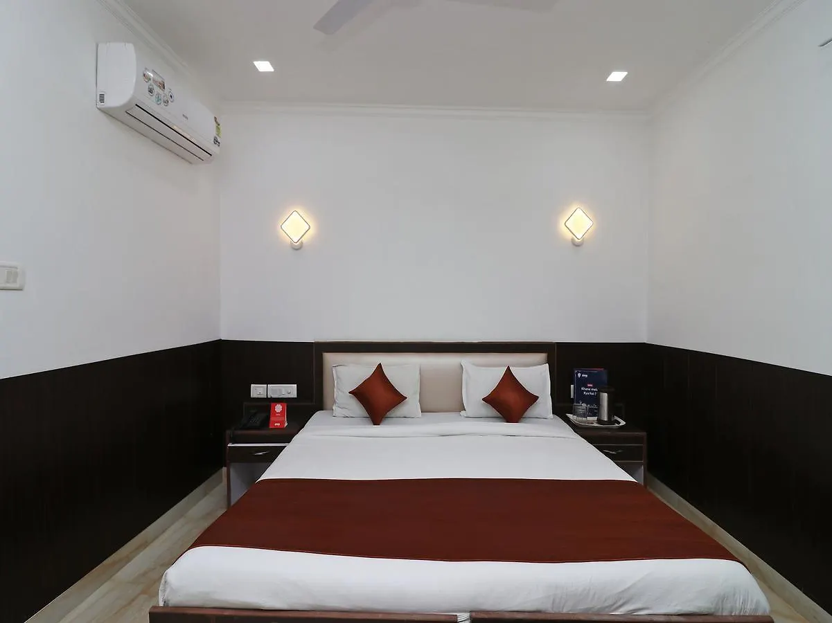 ***  Oyo 11526 Hotel Apollo Agra  India
