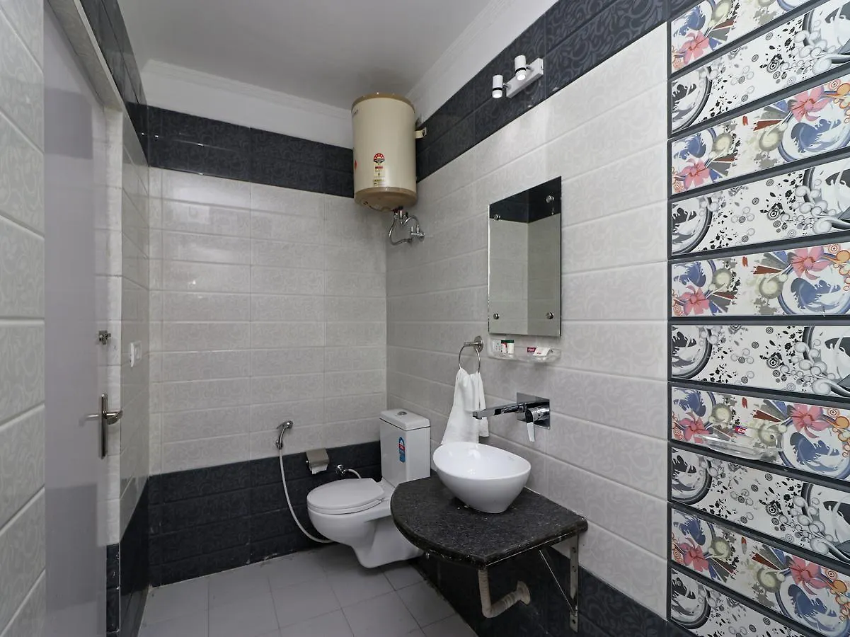 Oyo 11526 Hotel Apollo Agra  3*, Agra (Uttar Pradesh)